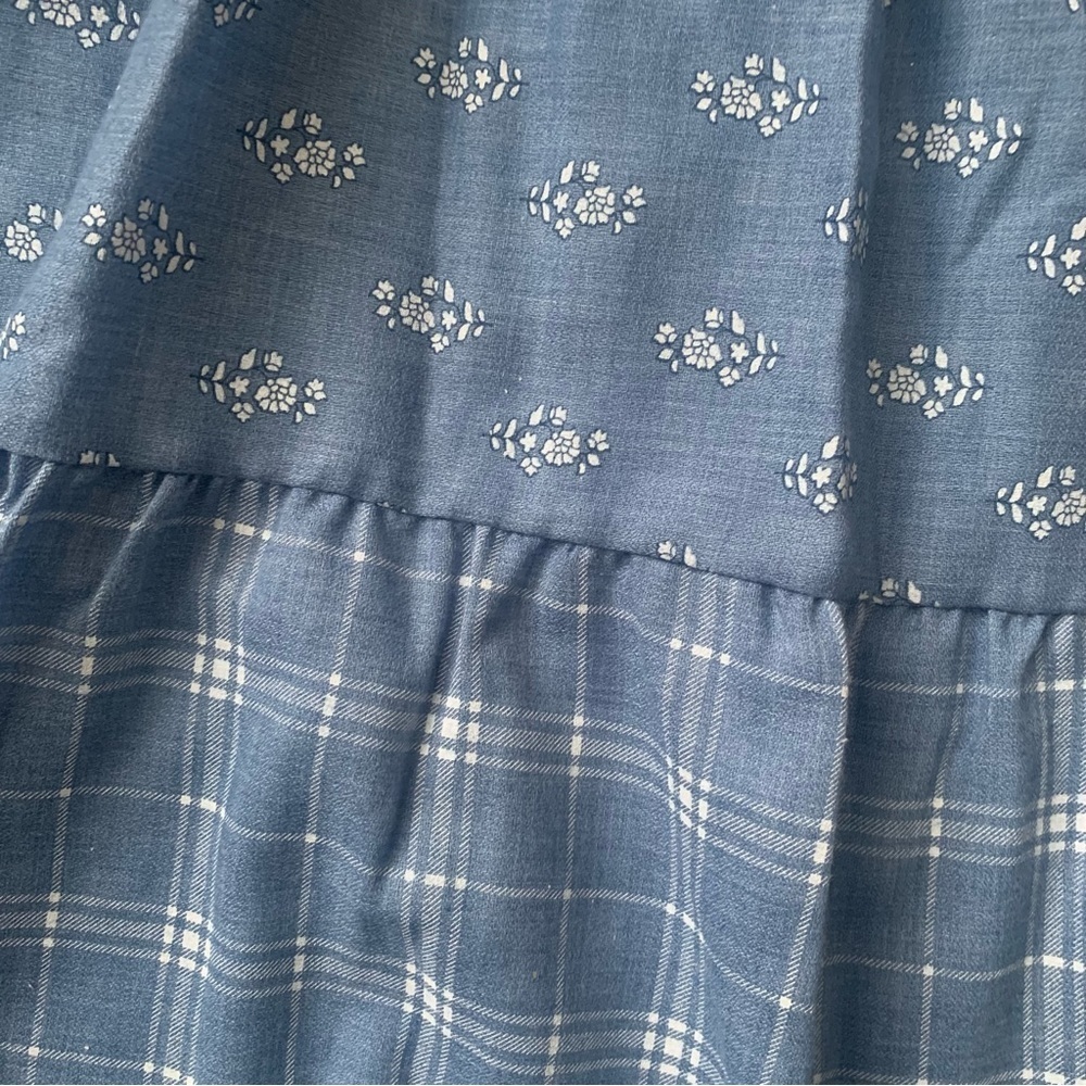 Boutique new with tags plaid and floral print ruffle tunic top size small - Picture 6 of 6